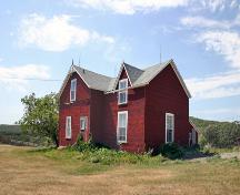 Primary elevations, from the northeast, of the Lea House, Manitou area, 2006; Historic Resources Branch, Manitoba Culture, Heritage and Tourism, 2006