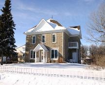 Primary elevation, from the south, of the McKinney House, Boissevain area, 2005; Historic Resources Branch, Manitoba Culture, Heritage and Tourism, 2005