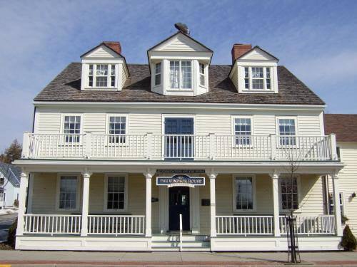 Windsor House - Front Façade