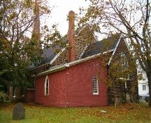 Rear elevation, St. George's Anglican Church, Sydney, NS, 2004.; Heritage Division, Nova Scotia Department of Tourism, Culture and Heritage, 2004