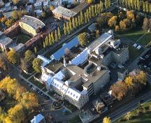Hôpital général de Québec; Ministère de la Culture, des Communications et de la Condition féminine, Pierre Lahoud, 2004