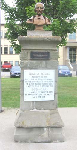 Site du collège de Caraquet - Monument