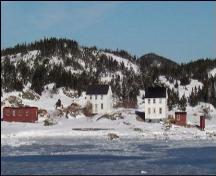 View of Pickersgill Premises in Salvage, including houses and outbuildings.; 2005 Heritage Foundation of Newfoundland and Labrador