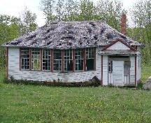 Front elevation showing the large window wall of Mirror Lake School District No. 5086, 2007.; Government of Saskatchewan, Brett Quiring, 2007.