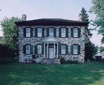 Front elevation of the Ermatinger House, showing the central entrance, 1995.; Parks Canada Agency/ Agence Parcs Canada, 1995.