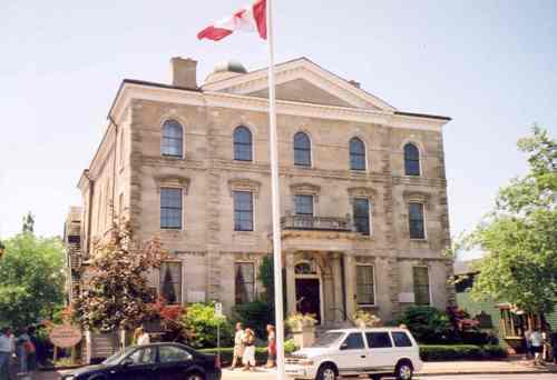 View of the Niagara District Courthouse – 2002