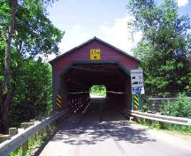 Pont Rouge; Ministère de la Culture, des Communications et de la Condition féminine, Jean-François Rodrigue, 2006