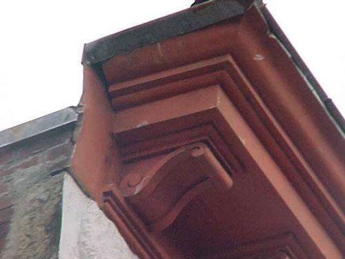 cornice detail