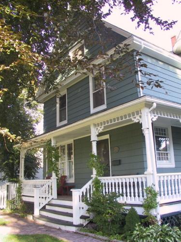 Showing south elevation