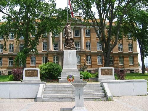 Sault Ste. Marie Cenotaph, 2005