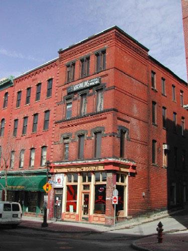 Image de l'édifice et de son voisinage