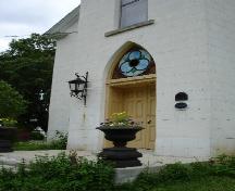 front entrance detail; Rideau Heritage Initiative 2006