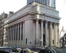 Primary elevations, from the northwest, of the Bank of Montreal, Winnipeg, 2007; Historic Resources Branch, Manitoba Culture, Heritage, Tourism and Sport, 2007