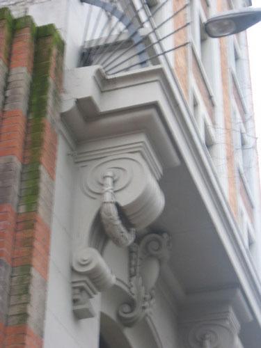 lower cornice detail
