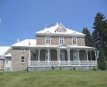 Presbytère de Sainte-Anne-des-Plaines; Ministère de la Culture, des Communications et de la Condition féminine, Jean-François Rodrigue, 2005