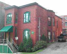 Cette photographie montre les façades avant et est, 2005.; City of Saint John