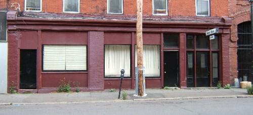 Queen Hotel - Storefront