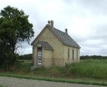 Front view of McKay School No. 135, 2007; Kasperski, 2007.