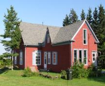 Rear elevation with cross-gable side elevation profile, Anglican Rectory, Blandford, Nova Scotia, 2007.; Heritage Division, Nova Scotia Department of Tourism, Culture and Heritage, 2007.