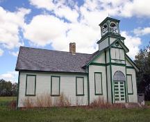 Oblique view, from the southwest, of Tamarisk School, Grandview area, 2006; Historic Resources Branch, Manitoba Culture, Heritage and Tourism 2006