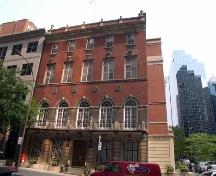 Édifice du Club-Universitaire-de-Montréal; Ministère de la Culture, des Communications et de la Condition féminine, Jean-François Rodrigue, 2004