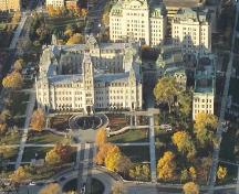 Assemblée nationale du Québec; Ministère de la Culture, des Communications et de la Condition féminine, Pierre Lahoud, 2004