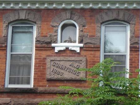 Date Stone, Sunnyside, 2007