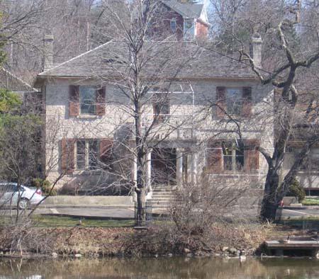 Sunnyside's Speed River Façade, 2007
