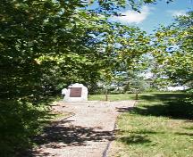 Contextual view, from the south, of the Thompson Family Rest Site, Shoal Lake, 2007; Historic Resources Branch, Manitoba Culture, Heritage, Tourism and Sport, 2007