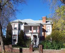 Contextual view of the Shillinglaw House, Brandon, 2004; Historic Resources Branch, Manitoba Culture, Heritage, Tourism and Sport, 2005