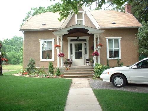 J. Ingles House