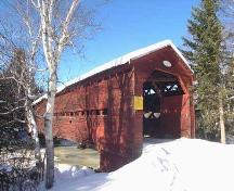 Pont couvert de Saint-Placide-de-Charlevoix; Ministère de la Culture, des Communications et de la Condition féminine, Jean-François Rodrigue, 2004