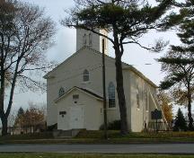 Front view of Old St. John's Anglican, built in 1825.; City of Niagara Falls