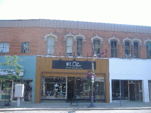 Wray's-Dufferin Block-Helliwell Block