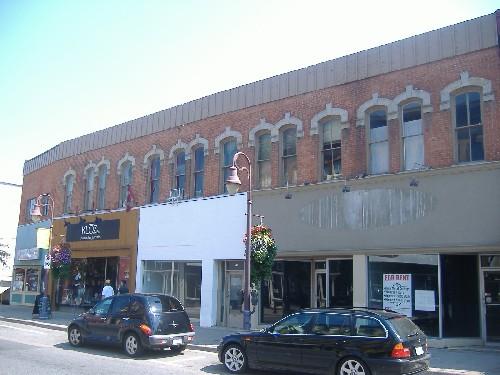 Wray's-Dufferin Block-Helliwell Block