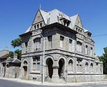 The former Post Office and Customs House on the corner of Park Street and Zimmerman Avenue; City of Niagara Falls, date unknown