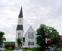 Vue de la façade avant de l'église.; Carleton County Historical Society