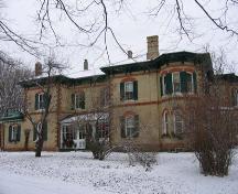 Featured are the chimneys and enclosed front porch.; County of Brant, Community and Development Services, 2007.