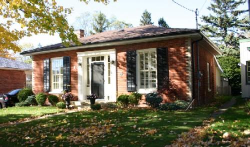 James Leslie Cottage