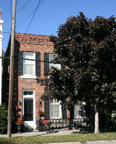 James Sculthorp Townhouse