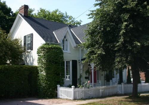 Robert Mitchell House