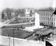 Historic Photograph featuring the park and War Memorial, date unknown.; Walker Collection, City of Brantford.