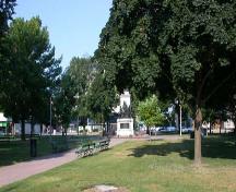 Victoria Park Square featuring one path that forms the Union Jack, 2005.; Department of Planning, City of Brantford, 2005.