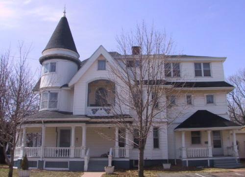 Showing east elevation