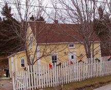 View of front facade, Morgan House, Conception Bay South, 2004; HFNL 2005