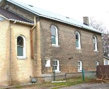 Depiction of the 2/2 sash windows in the lower level of the church, 2007.; City of Brantford, Department of Planning, 2007.