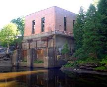 Ancienne centrale hydroélectrique Saint-Alban 2; Ministère de la Culture, des Communications et de la Condition féminine, Jean-François Rodrigue, 2004