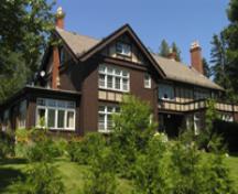 Photo of Strathnaver taken in 2007 showing gables and half-timbering; Rothesay Living Museum