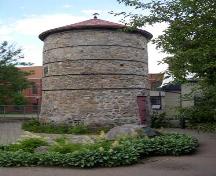 Moulin à vent de l'Hôpital-Général-de-Québec; Ministère de la Culture, des Communications et de la Condition féminine, Marie-Claude Côté, 2003