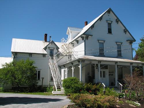 Jonah Residence